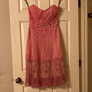 Betsy Johnson Strapless lace dress